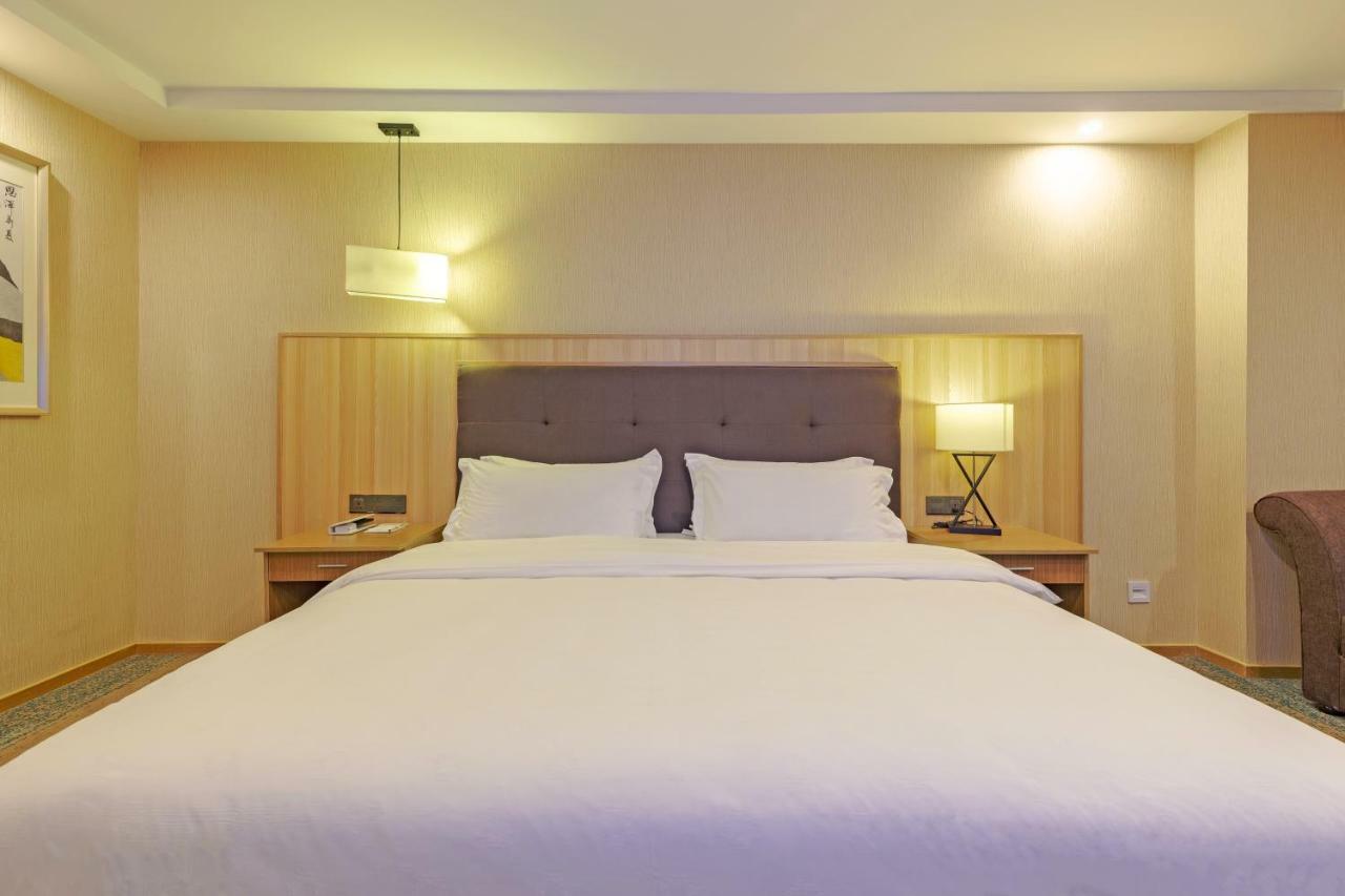 Echarm Hotel Shanghai Hongqiao Екстер'єр фото